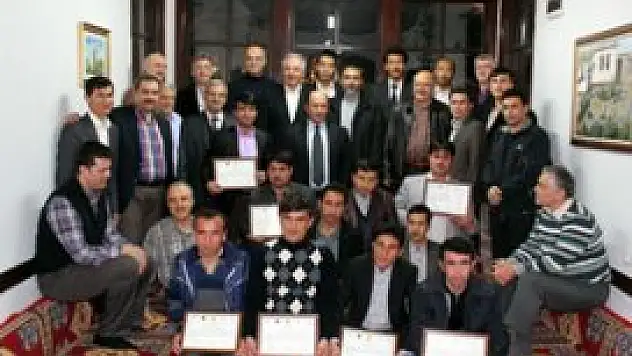 Mühendislere sertifikaları verildi