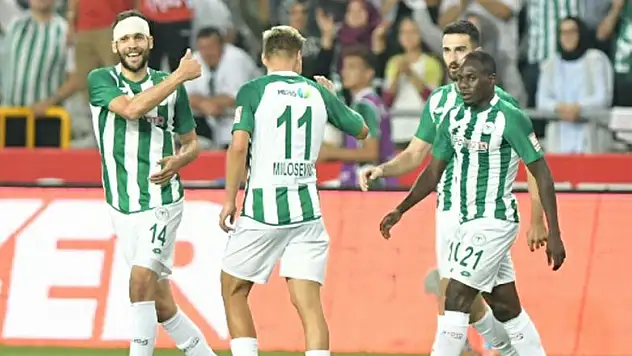 Gözler Konyaspor Denizlispor maçında