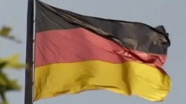 Mültecilerin kaldığı binaya saldırı