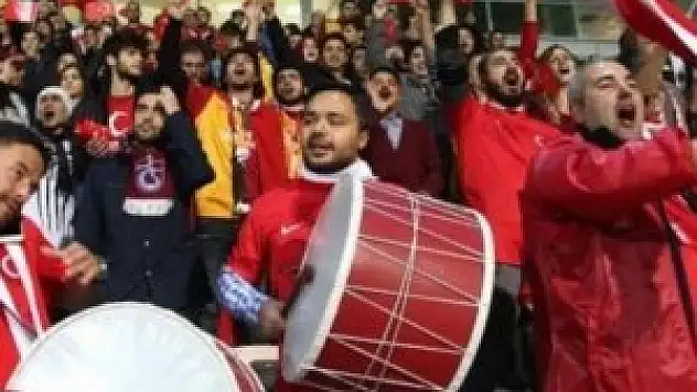 Letonya'da İstiklal Marşı'na saygısızlık