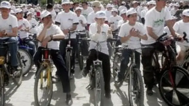 Bu şehirde 800 bin kişi bisiklete biniyor