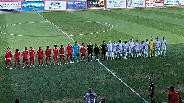 1922 Konyaspor, İstanbul'da mağlup