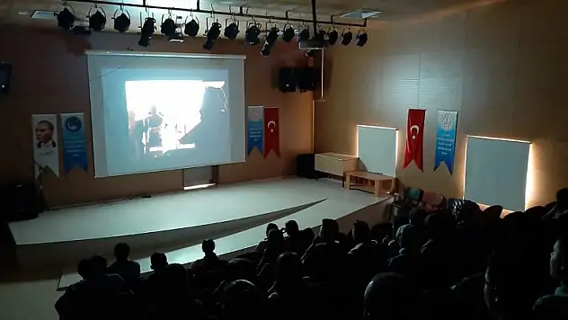 Yunak'ta sinema günleri düzenlendi