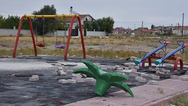 Kılca: Parklara verilen zararlar tüm Karataylıların hakkına saldırıyor