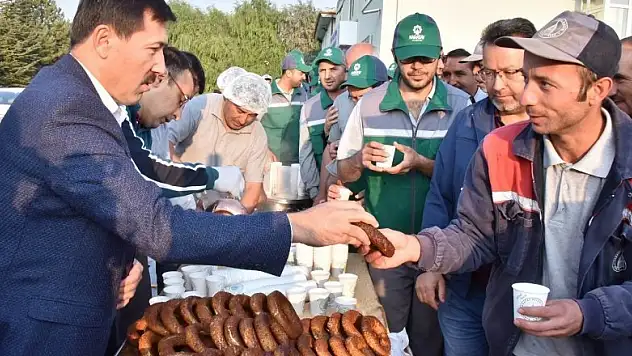 Başkan Kılca, mesai öncesi belediye personeliyle buluştu
