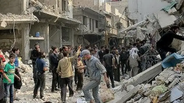 Suriye ordusu varil bombalı saldırılara devam ediyor