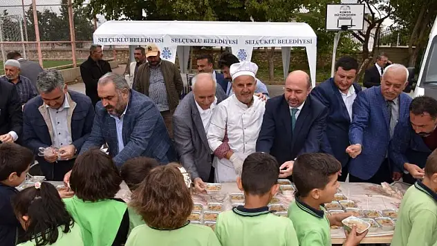 Başkan Pekyatırmacı aşure bereketine ortak oldu