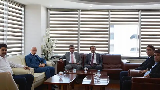 Rektör Zorlu ,SMMMO'yu  ziyaret etti