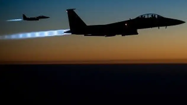 Irak ordusu ve koalisyon güçleri IŞİD hedeflerini vurdu