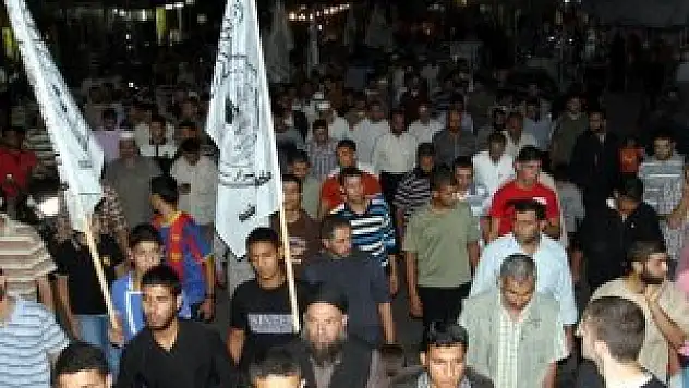 Mescid-i Aksa'ya yönelik ihlaller protesto edildi