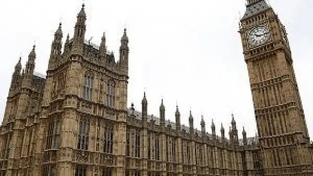 İngiliz hükümeti parlamentonun iradesine uymalı