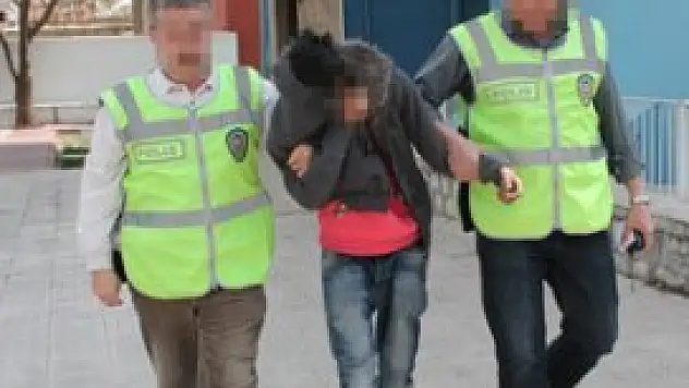 25'inci kez hırsızlık yaparken yakalandı