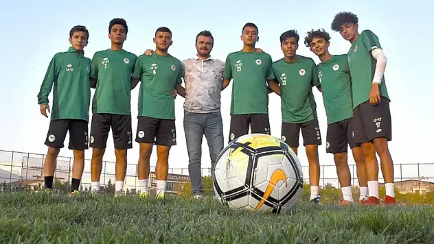 Geleceğin futbolcuları Konyaspor'da yetişiyor