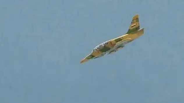 Suriye uçakları kadın ve çocukları vurdu