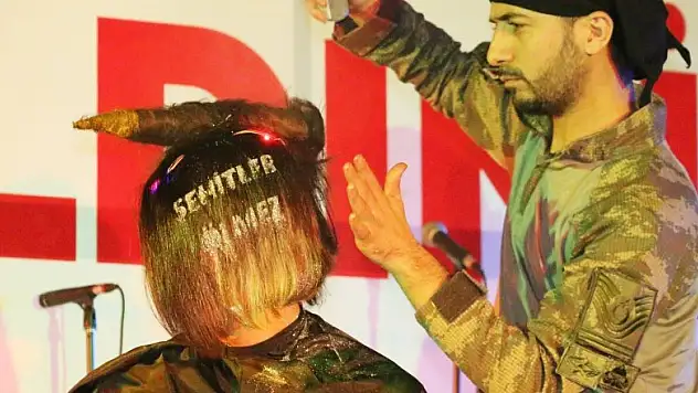 Obüs mermisi ve semazen şeklinde saç modeli yaptılar