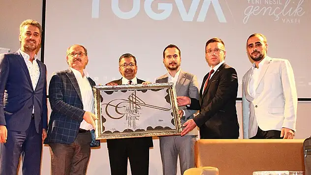 Yazar Hayati İnanç Karapınar'da konferans verdi