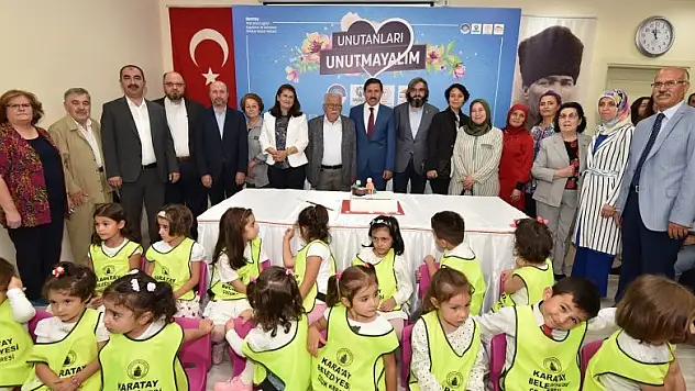 Fidanlar ve çınarlar 'Dünya alzheımer günü'nde buluştu