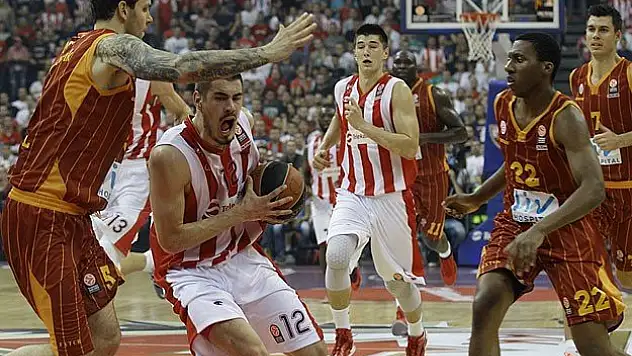 Galatasaray Sırp rakibine mağlup