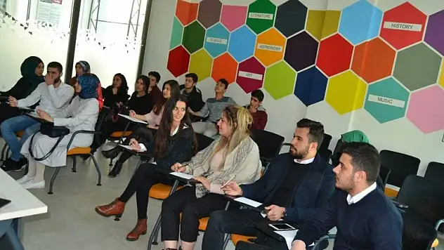 M.Ali Özbuğday Gençlik Merkezi atölyelerinde kayıtlar başladı