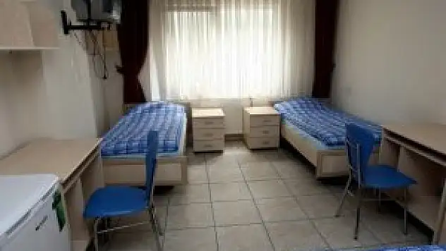 Yurtlara başvuracak öğrencilere önemli uyarılar