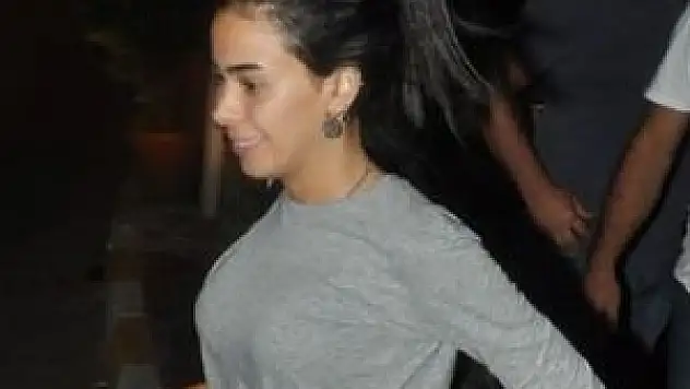 Asena Erkin'in tepki çeken IŞİD tweet'i