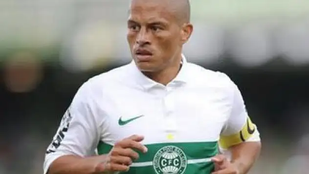 Alex'ten Galatasaraylı yıldıza tebrik