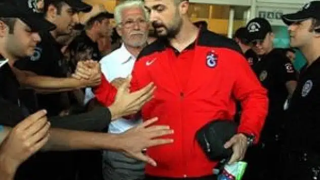 Onur Kıvrak taburcu edildi