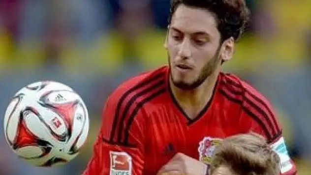 Çalhanoğlu 'silahlı gece' hakkında ilk kez konuştu!