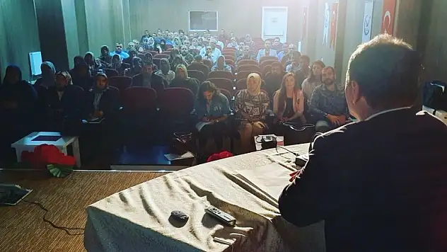 Yunak'ta Veli-Müdür Buluşmaları başladı