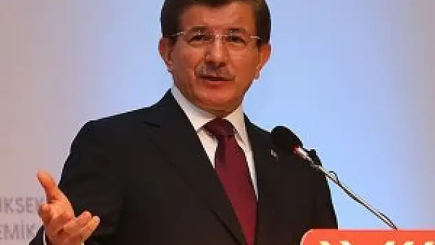 Akademisyenlerin maaşları muadillerinin seviyesine getirildi