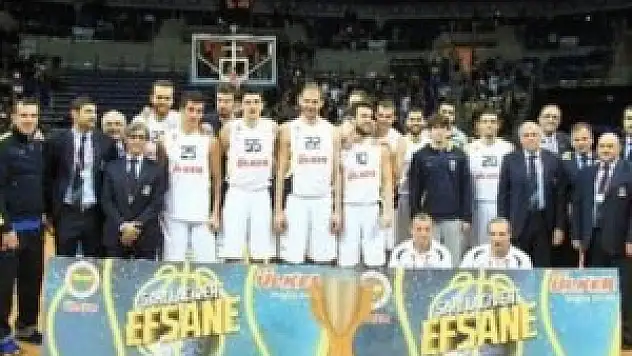 Fenerbahçe Ülker kupasına kavuştu