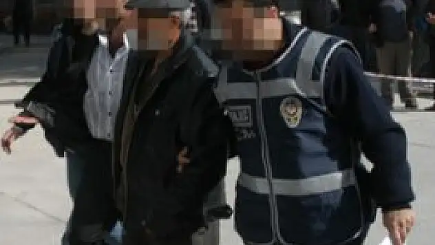 Uyuşturucu satıcıları yakalandı