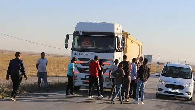 Kulu'da yol kapatma eylemi yapıldı