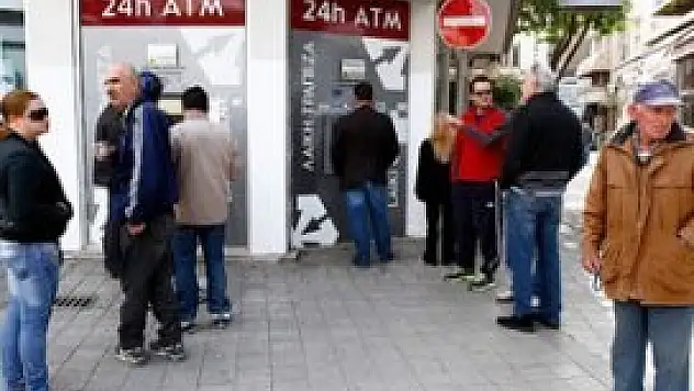 Güney Kıbrıs'ın parası kalmadı