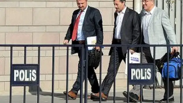 Eski İstihbarat Daire Başkan Yardımcısı Erdil teslim oldu