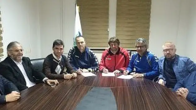 Anadolu Selçukluspor'a yeni hoca