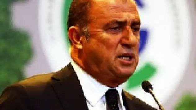 Terim: Muhasebeci mi kesildiniz başıma!