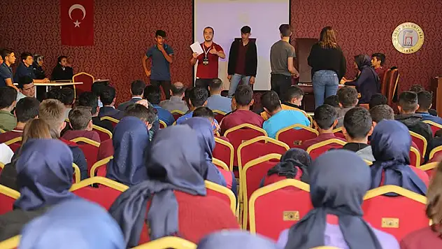Hadim'de münazara yarışması düzenlendi