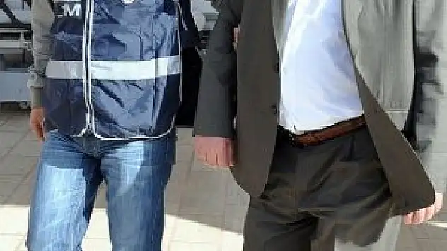 8 polis adliyeye sevk edildi