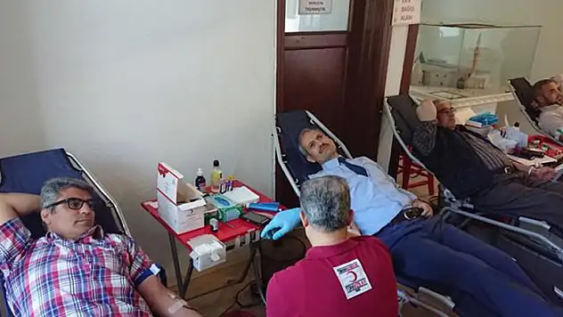 Din görevlileri kan bağışında bulundu