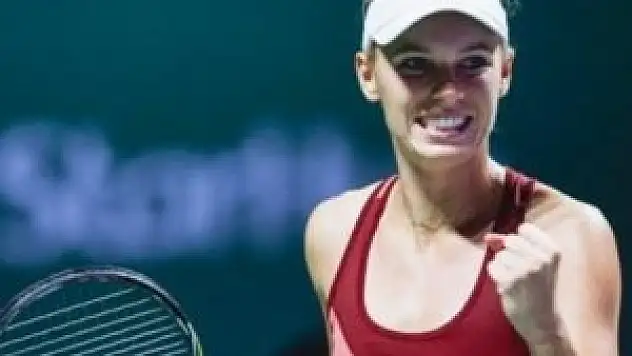 Wozniacki tam yol devam