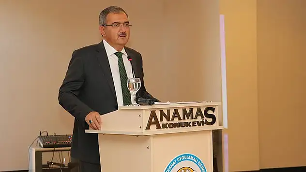 Beyşehir'de 'Afetlerde Bilinçlilik ve Acil Yardım' konferansı yapıldı