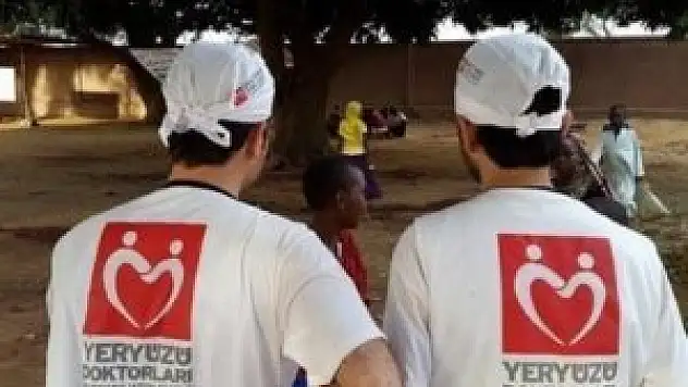 Yeryüzü Doktorları Müslümanların yanında
