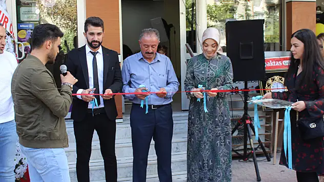 YKM Photography hizmete açıldı