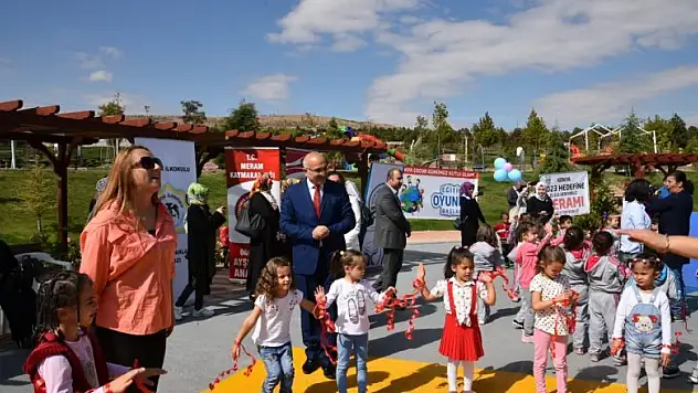 Konya'da Dünya Çocuk Günü kutlamaları gerçekleştirildi