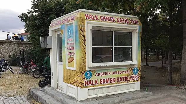 Akşehir'de halk ekmek fabrikası satış büfeleri hizmette