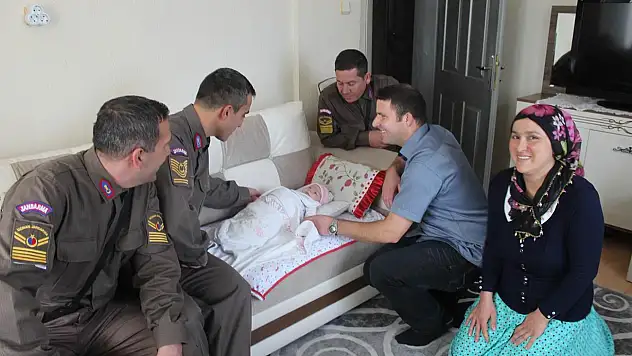 Beyşehir'de jandarma personelinden gaziye ziyaret