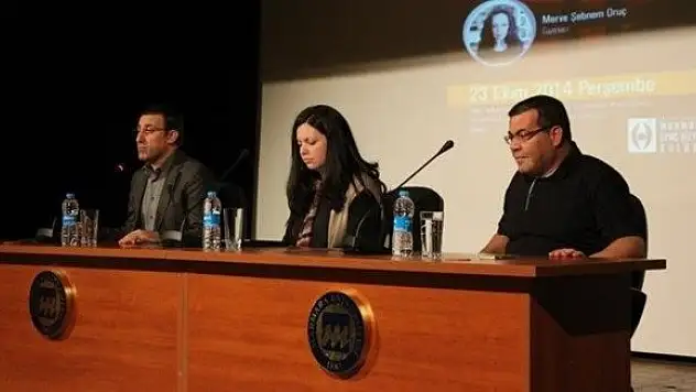 Burkalı kadının konserden atılması 'İslamofobi'dir!