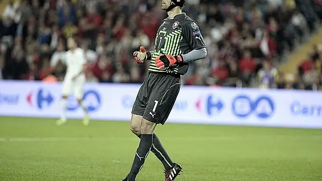 Cech Beşiktaş'a gidebilir