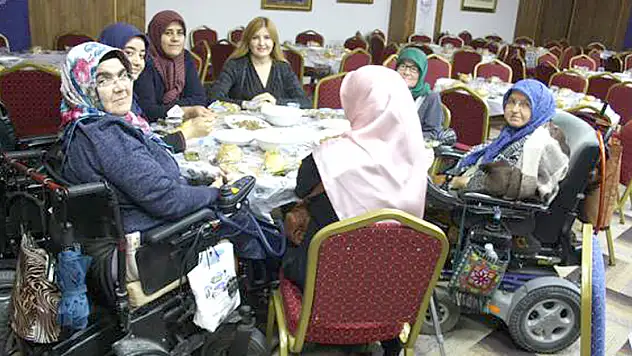 Camiler ve Din Görevlileri Haftası'nda engelliler unutulmadı